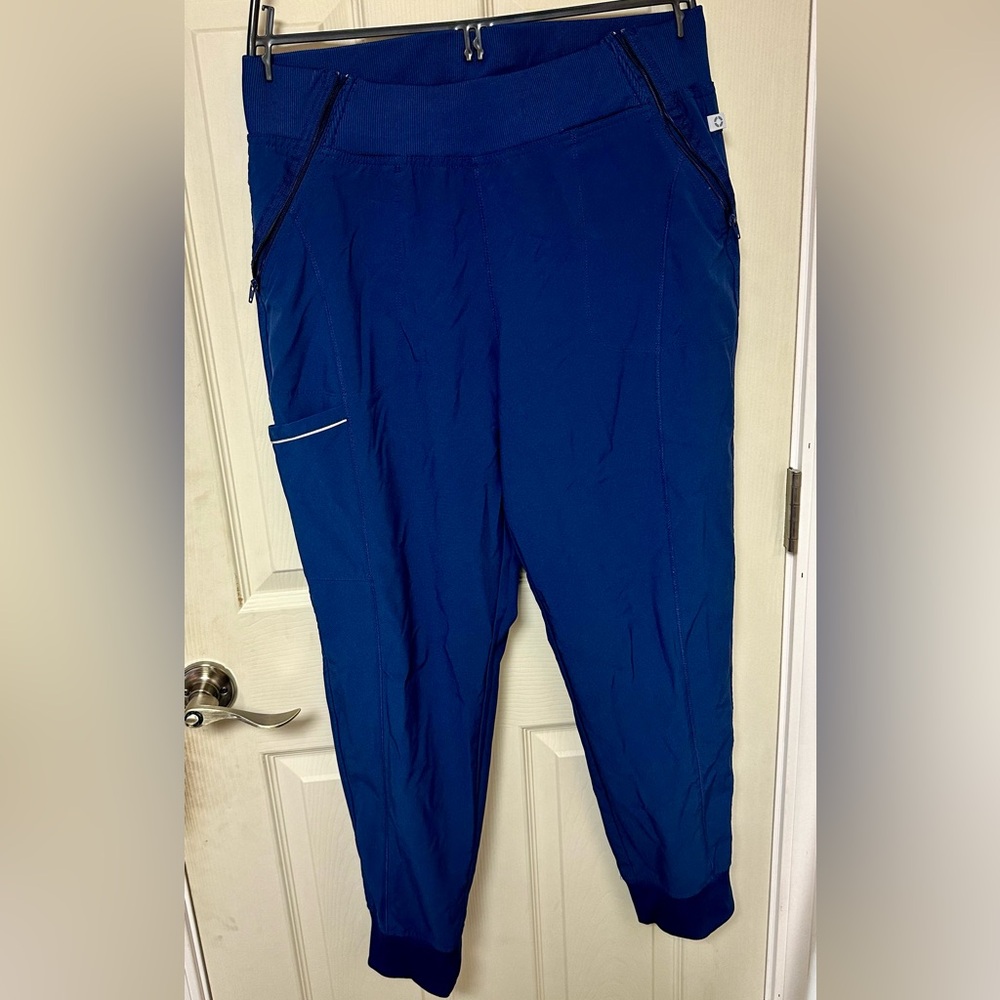 Cherokee infinity joggers size L